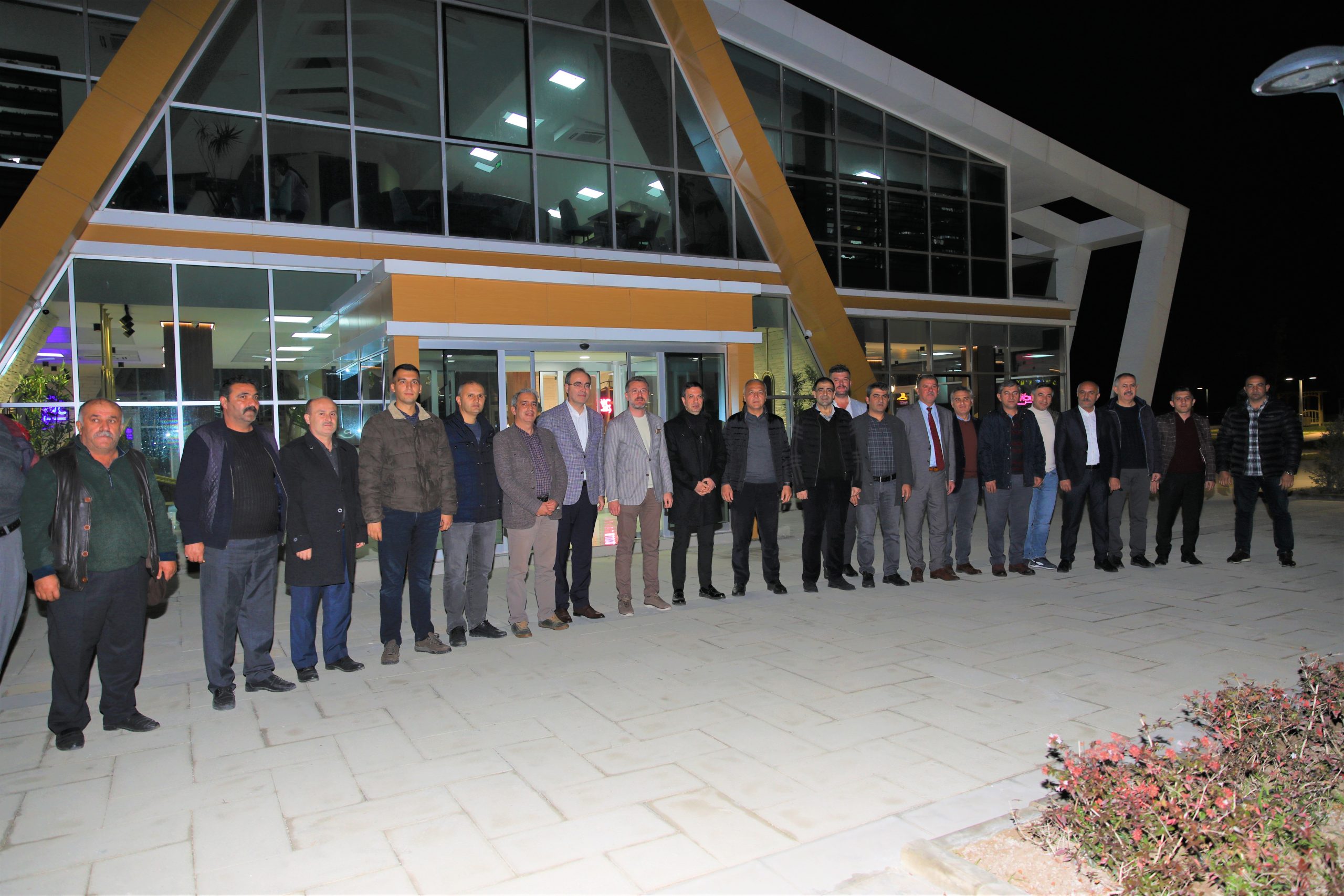 Amasya’da Türkiye’nin ilk Örnek Konsepti ”Bilgi Evi” Hizmete Açıldı