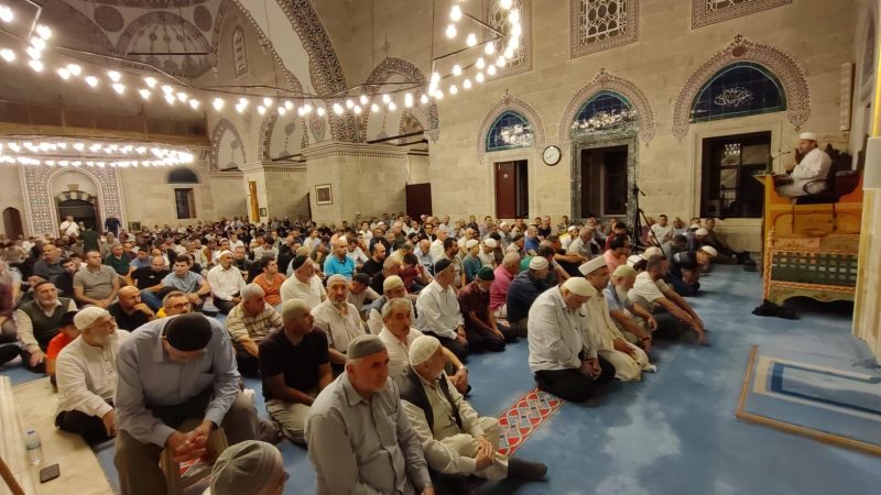 Amasya’da Mevlid Kandili Dualarla Kutlandı