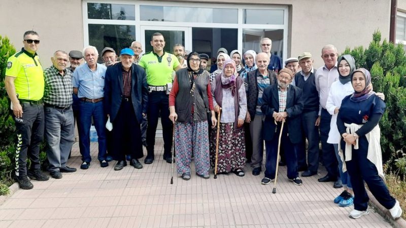 Amasya Emniyet Müdürlüğü’nden Huzurevi Sakinlerine Trafik Eğitimi