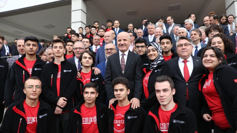 Üniversitelerde 2023-2024 Akademik Yılı Güz Dönemi Başladı