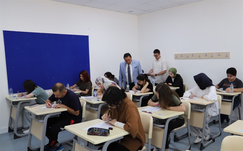 Amasya Üniversitesi’nde Yeterlilik Sınavı Gerçekleşti