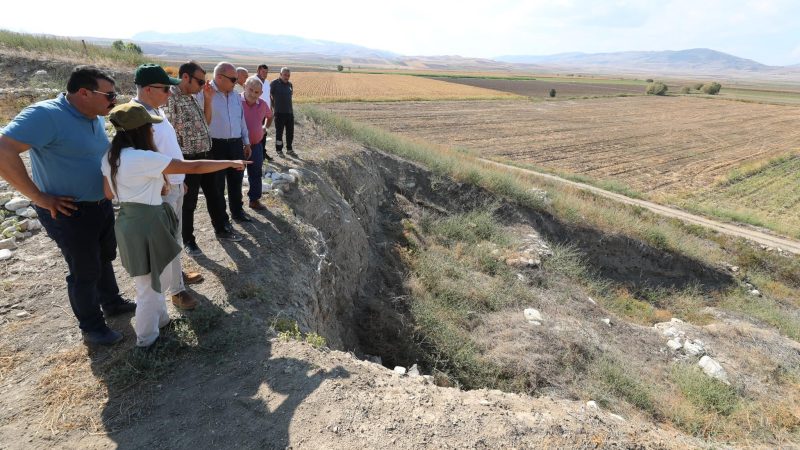 Oluz Höyük Arkeoloji Kazıları İncelendi